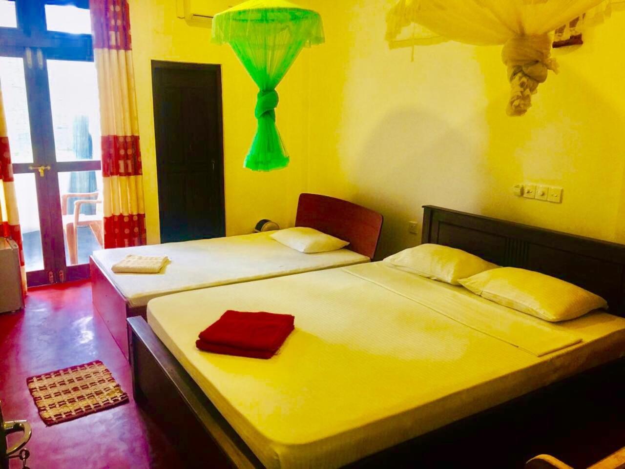 Sanovin Hotel Mirissa Eksteriør billede